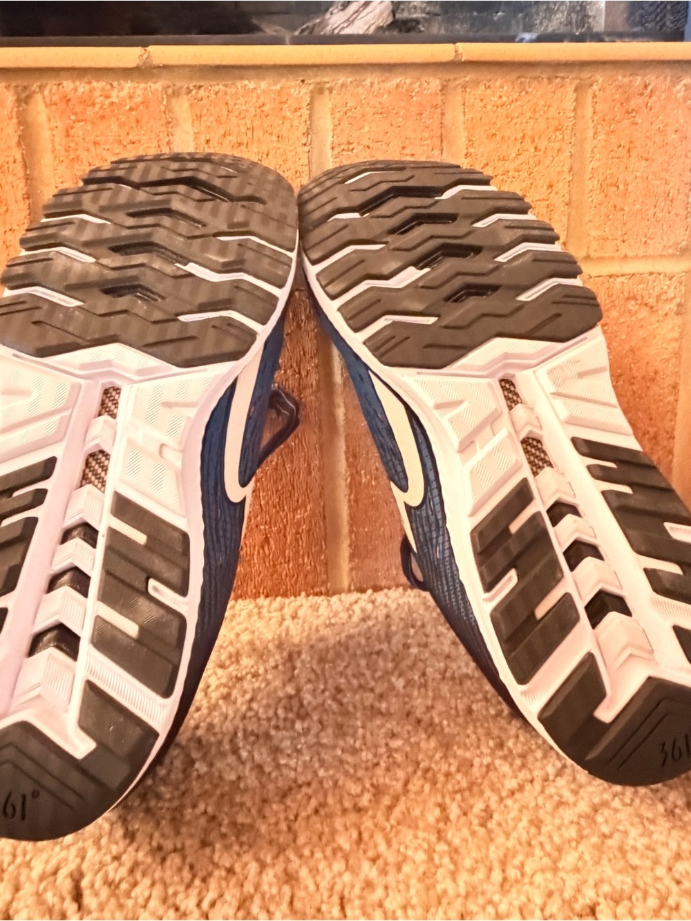 Men's Blue Athletic Running Shoes with Charcoal Details - Picture 11 of 13